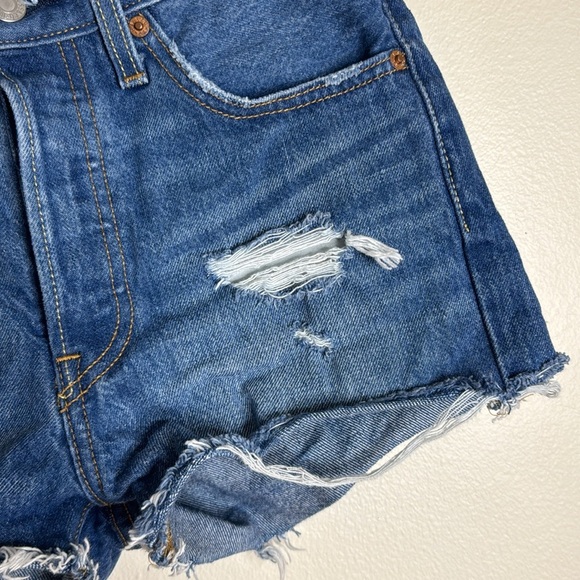 Levi’s 501 ladies cutoff western denim shorts fly button size 25 - Picture 3 of 9